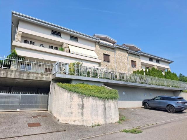 Appartamento in vendita di 110 m² in Via Sparta, 3