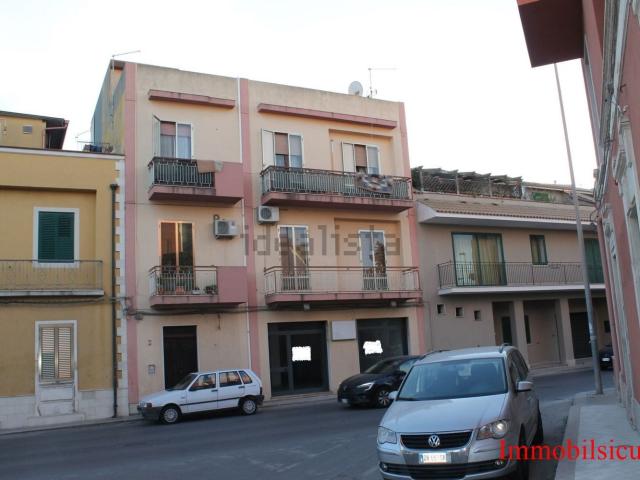 Appartamento in vendita di 110 m² in Via Statale, 56