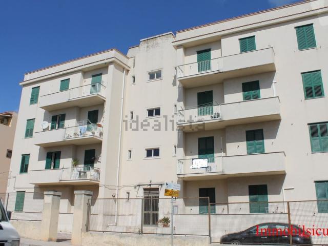 Appartamento in vendita di 110 m² in Via Statale, 37
