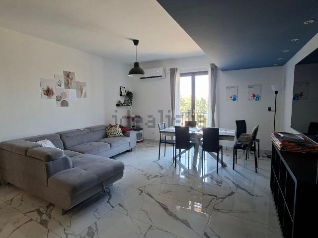 Appartamento in vendita di 110 m² in Via Stazione Circumetnea