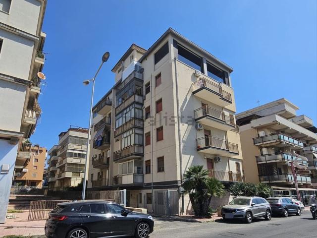 Appartamento in vendita di 110 m² in Via Svizzera, 1