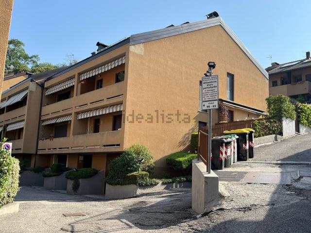 Appartamento in vendita di 110 m² in Via Pomeranos