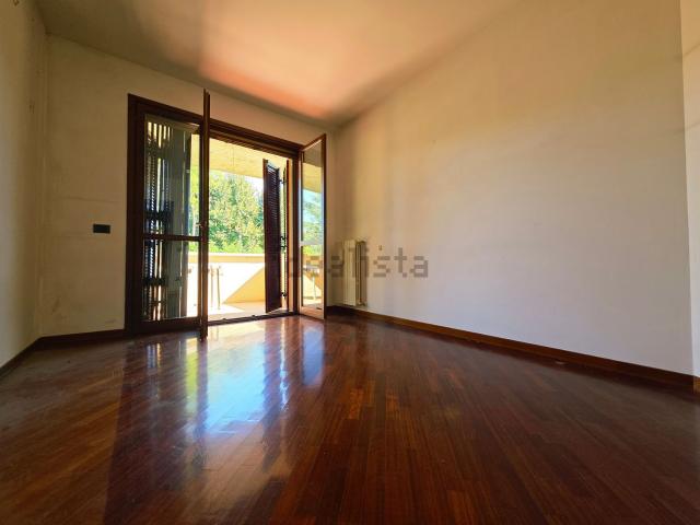 Appartamento in vendita di 110 m² in Via Ponticelle