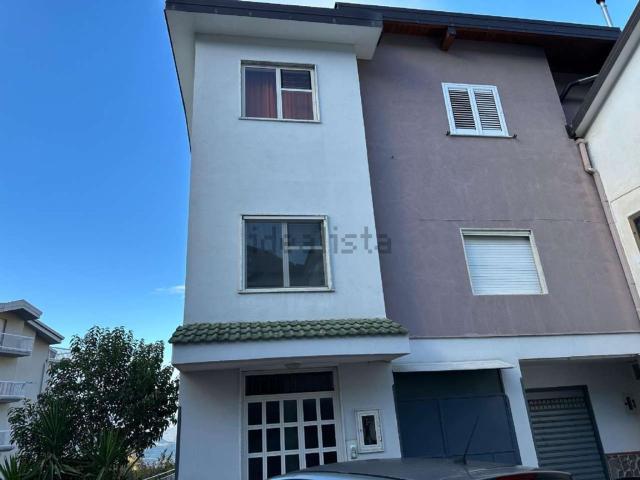 Appartamento in vendita di 110 m² in Via Patriello