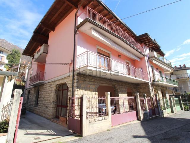 Appartamento in vendita di 110 m² in Via Padre Pietro Ghidini