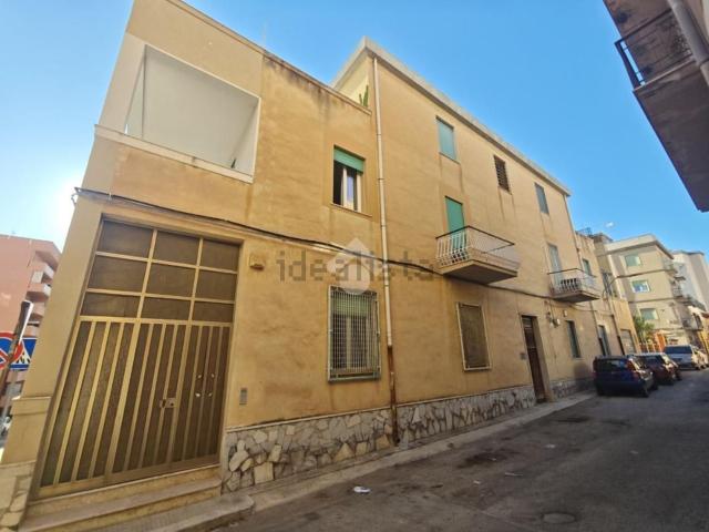 Appartamento in vendita di 110 m² in Via Papa Giovanni XXIII, 1