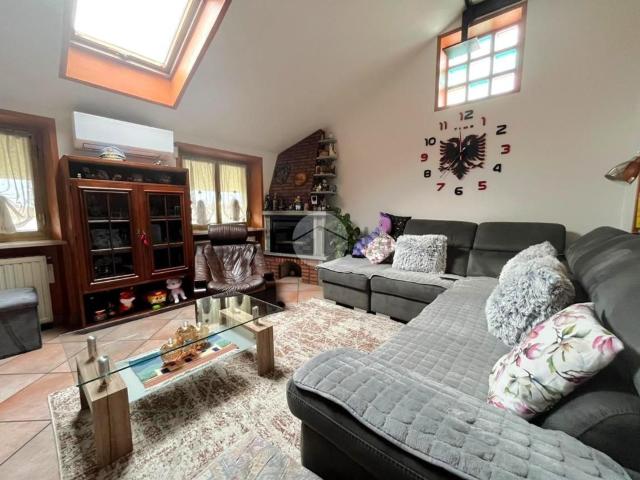 Appartamento in vendita di 110 m² in Via per Chiavazza, 8