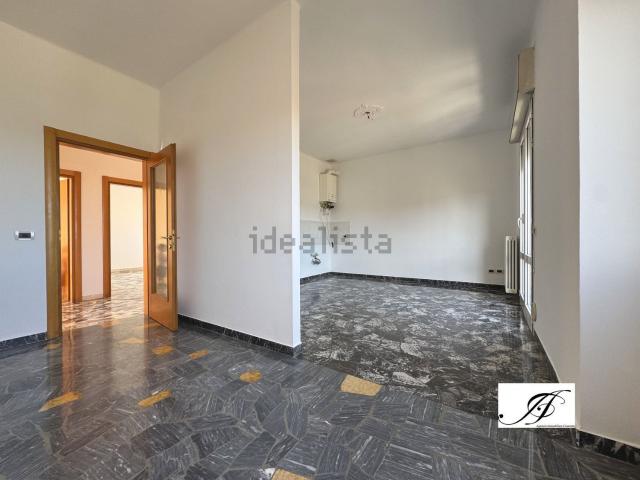 Appartamento in vendita di 110 m² in Via Peschiera