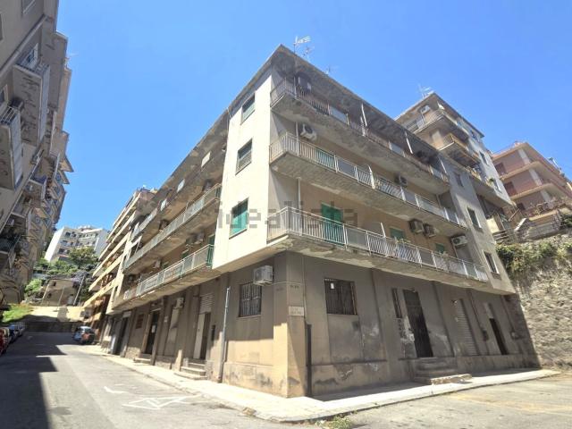 Appartamento in vendita di 110 m² in Via Pippo Romeo, 6
