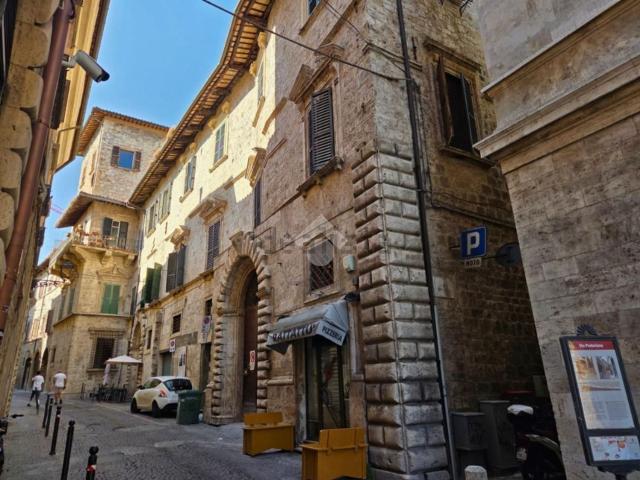 Appartamento in vendita di 110 m² in Via Pretoriana, 7