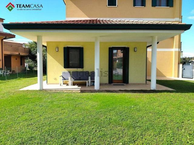Appartamento in vendita di 110 m² in Via Roma