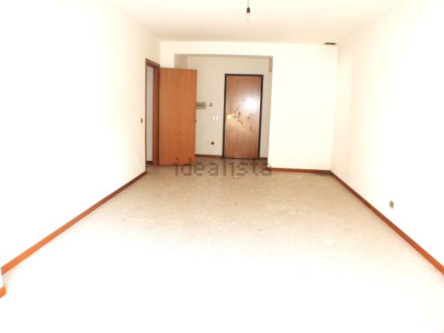 Appartamento in vendita di 110 m² in Via Roma, 235