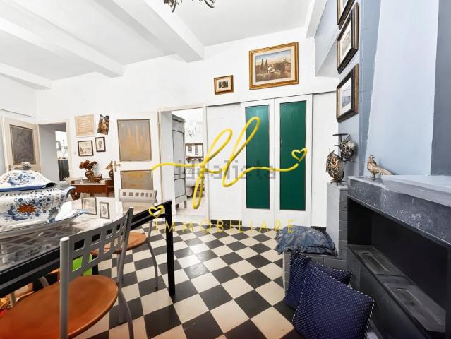 Appartamento in vendita di 110 m² in Via Roncalli