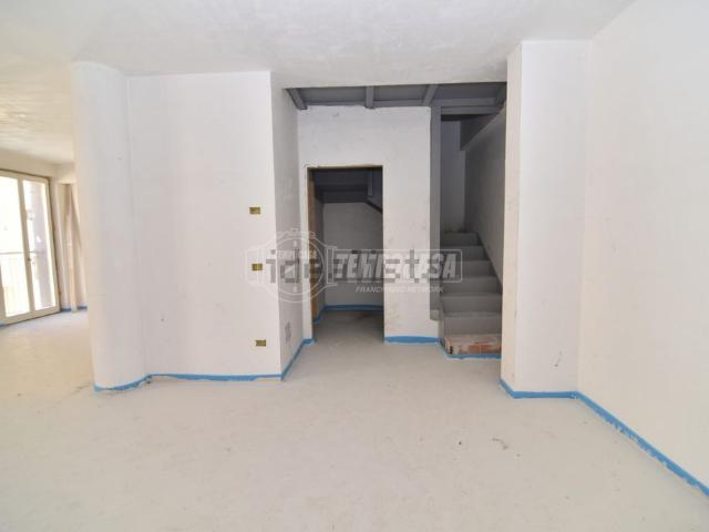 Appartamento in vendita di 110 m² in Via Torino, 41
