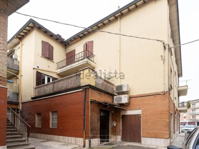 Appartamento in vendita di 110 m² in Via Tavoni