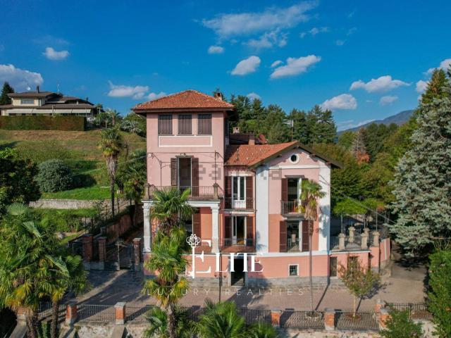Appartamento in vendita di 110 m² in Via Trento, 25