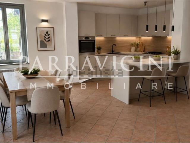 Appartamento in vendita di 110 m² in Via Trieste, 26
