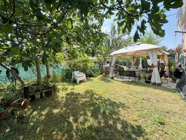 Appartamento in vendita di 110 m² in Via Uberto Ranieri, 24
