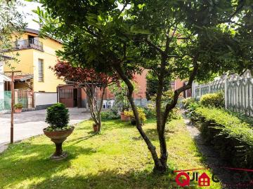 Appartamento in vendita di 110 m² in Via Ugo Foscolo, 2