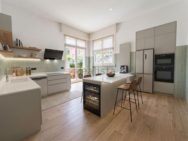 Appartamento in vendita di 110 m² in Via V. Annuti, 57