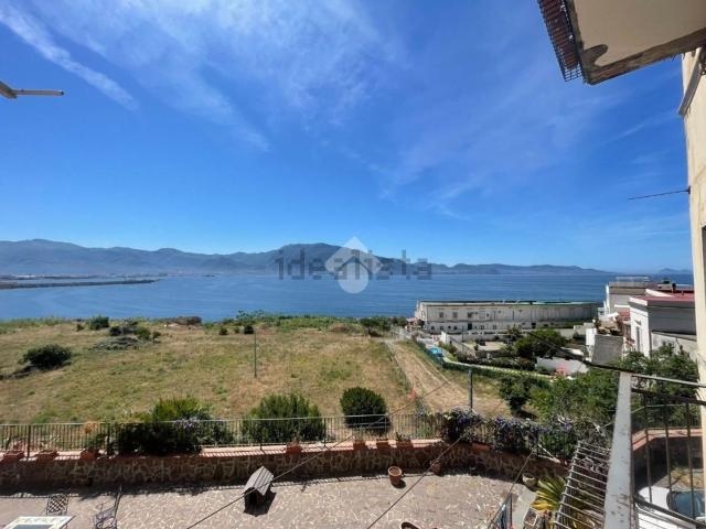 Appartamento in vendita di 110 m² in Via V. Gambardella, 35