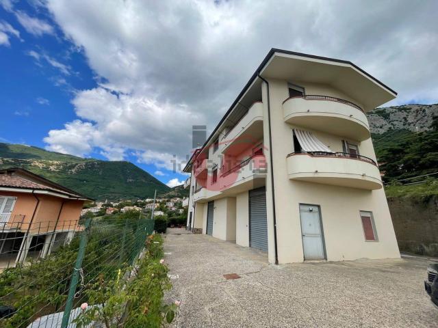 Appartamento in vendita di 110 m² in Via Variante, 13