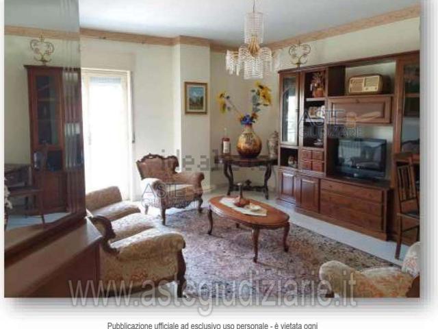 Appartamento in vendita di 110 m² in Via Vassallo Ernesto, 35