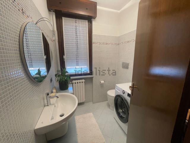 Appartamento in vendita di 110 m² in Via Vittorio Alfieri