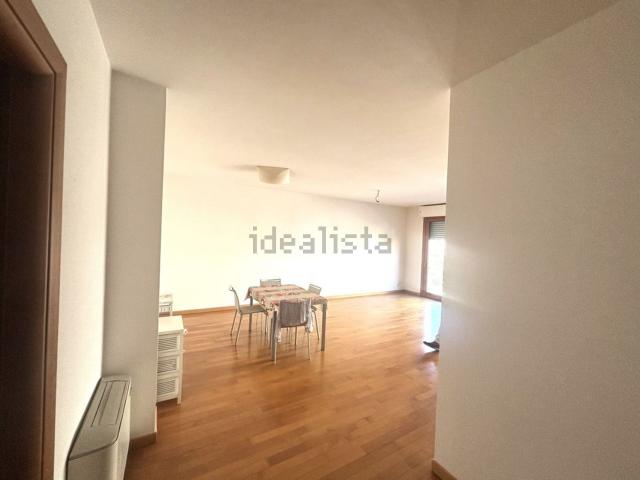 Appartamento in vendita di 110 m² in Via Vittorio Alfieri