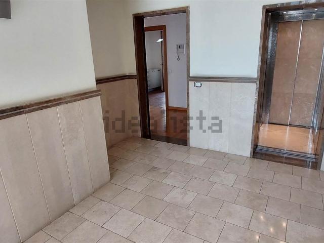 Appartamento in vendita di 110 m² in Via Vittorio Alfieri