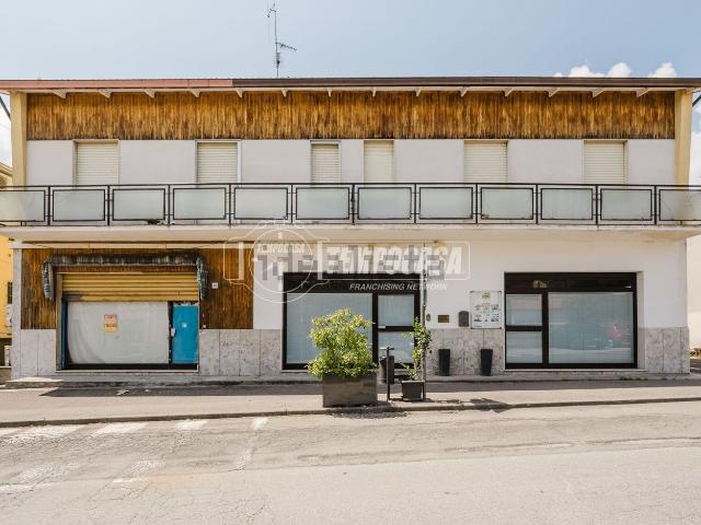 Appartamento in vendita di 110 m² in Via Vittorio Alfieri, 1