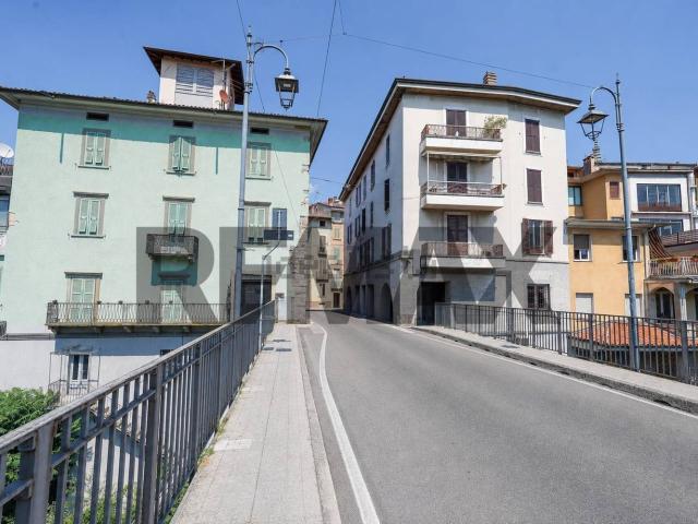 Appartamento in vendita di 110 m² in Via Vittorio Emanuele II, 2