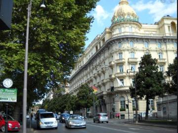 Appartamento in vendita di 110 m² in Via Vittorio Veneto
