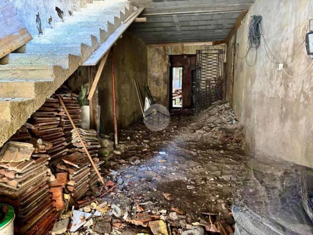 Appartamento in vendita di 110 m² in Via Vincenzo Littara, 28
