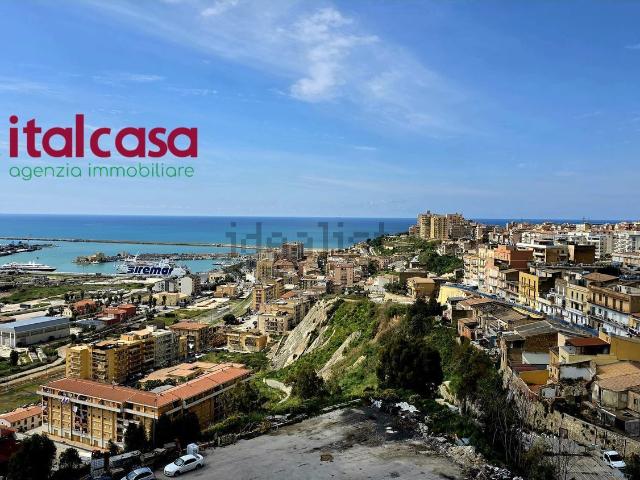 Appartamento in vendita di 110 m² in Via Vincenzella, 55