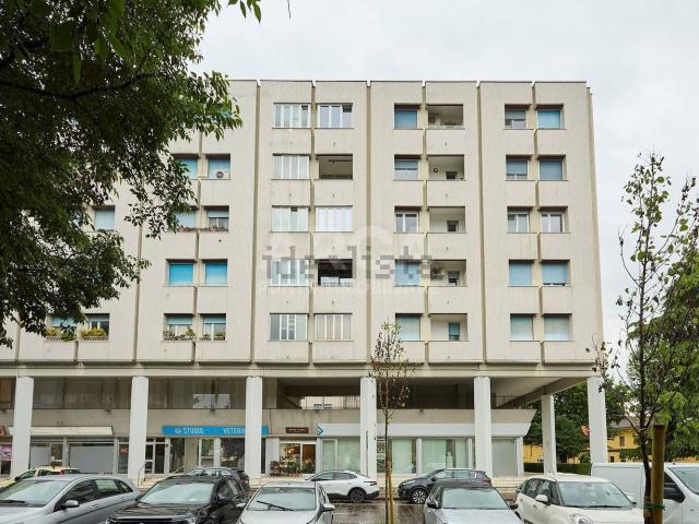 Appartamento in vendita di 110 m² in Via XXV Aprile, 17