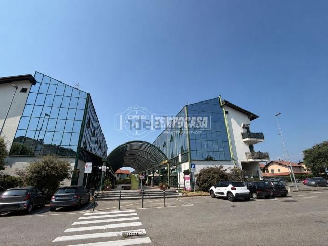 Appartamento in vendita di 110 m² in Via XXV Aprile, 2
