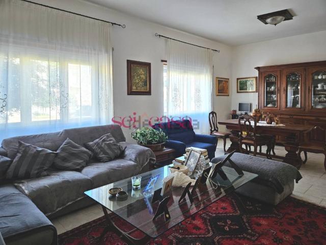 Appartamento in vendita di 110 m² in Viale Telamonio