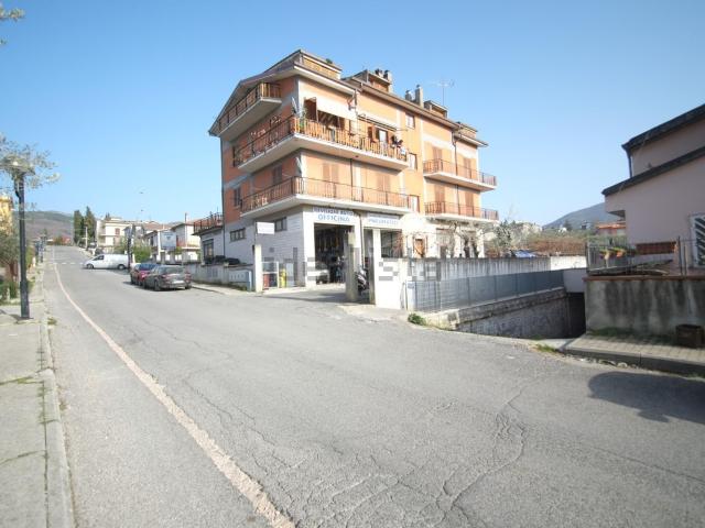 Appartamento in vendita di 110 m² in Viale Alessandro Manzoni