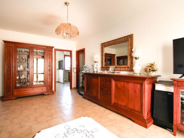 Appartamento in vendita di 110 m² in Viale America, 30