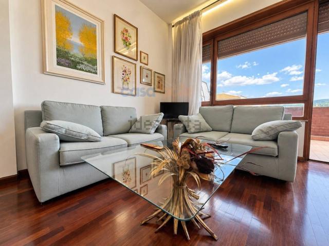 Appartamento in vendita di 110 m² in Viale Curio Dentato
