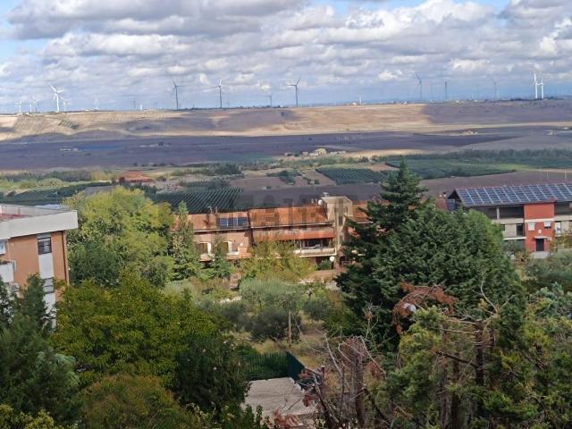 Appartamento in vendita di 110 m² in Viale degli Ulivi, 4