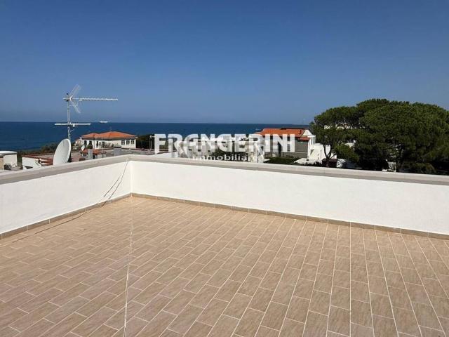 Appartamento in vendita di 110 m² in Viale di Antignano