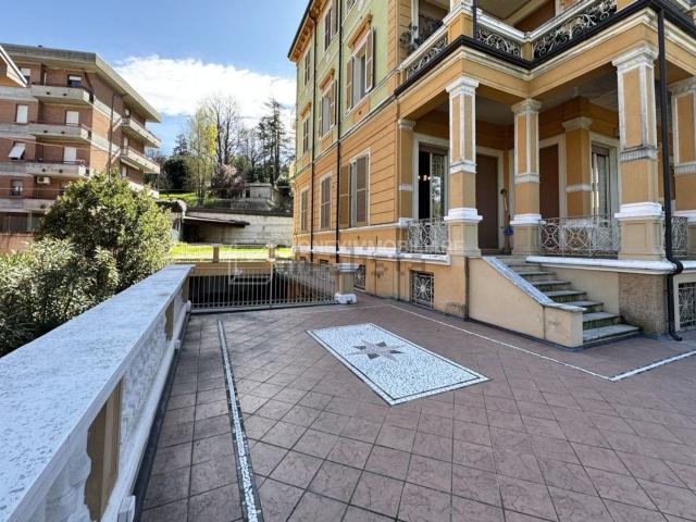 Appartamento in vendita di 110 m² in Viale Giandomenico Romagnosi, 13