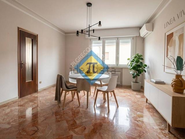 Appartamento in vendita di 110 m² in Viale Michelangelo Grigoletti, 46