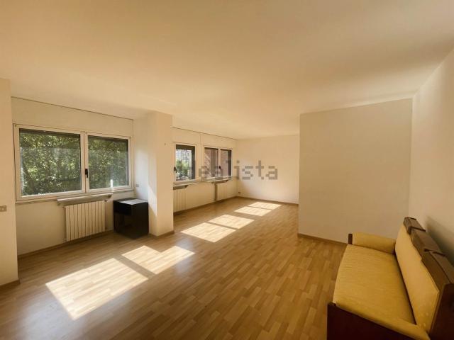 Appartamento in vendita di 110 m² in Viale O. Marchino, 15