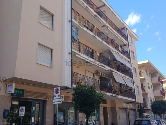Appartamento in vendita di 110 m² in Viale Rocco Larussa, 123