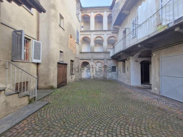 Appartamento in vendita di 110 m² in Vicolo Giuseppe Cavalleri, 19