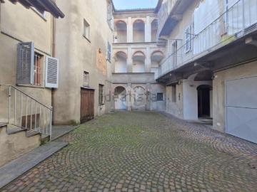 Appartamento in vendita di 110 m² in Vicolo Giuseppe Cavalleri, 19