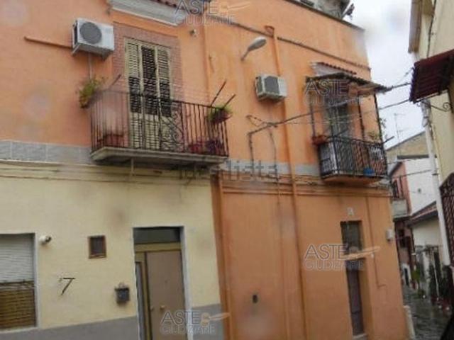 Appartamento in vendita di 110 m² in Vicolo I G. Finiguerra